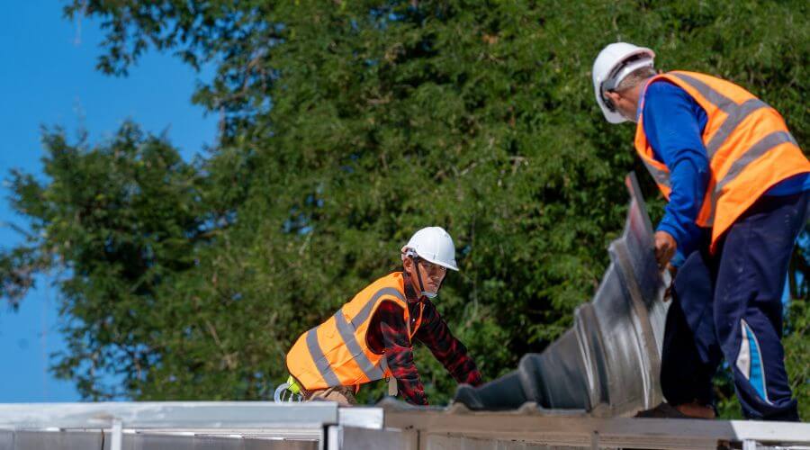 Professional metal roof installation in Milligan College, TN